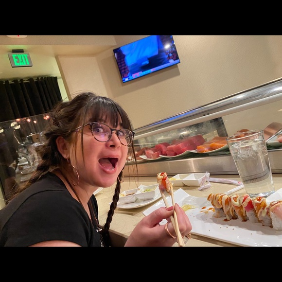 Meet your Posher, Kalee - Picture 2 of 3